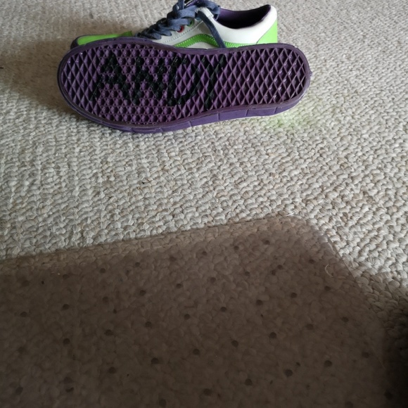 Vans Disney Buzz Lightyear Old Skool size 11.5 - Picture 4 of 6